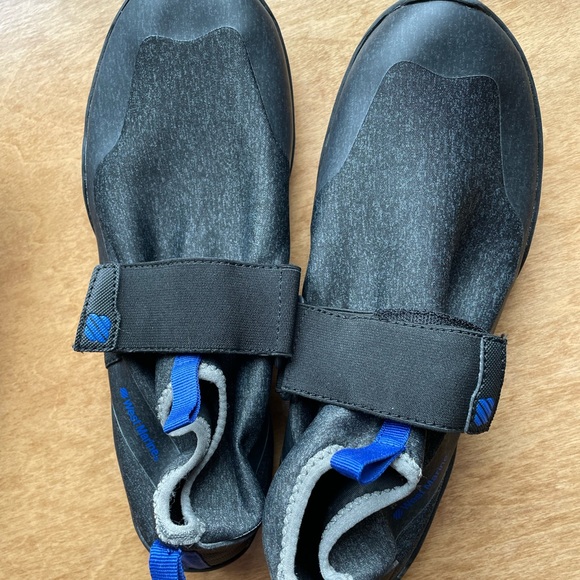 Mens water shoes - Picture 1 of 4